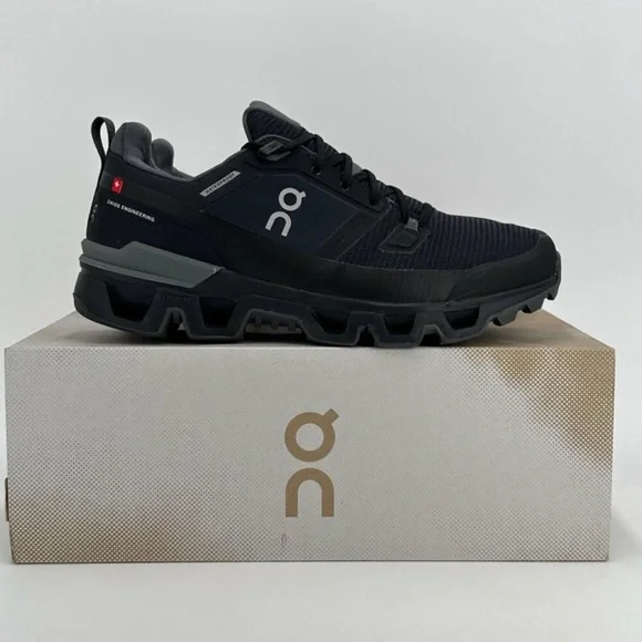 On Running Men's Cloudwander Waterproof Hiking Shoes size 9.5 Black/Graphite - Picture 1 of 6